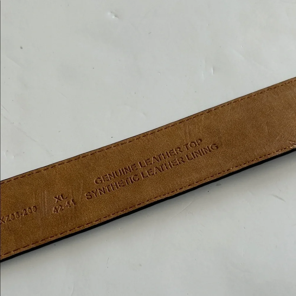 Tommy Bahama Brown Leather Belt 42/44